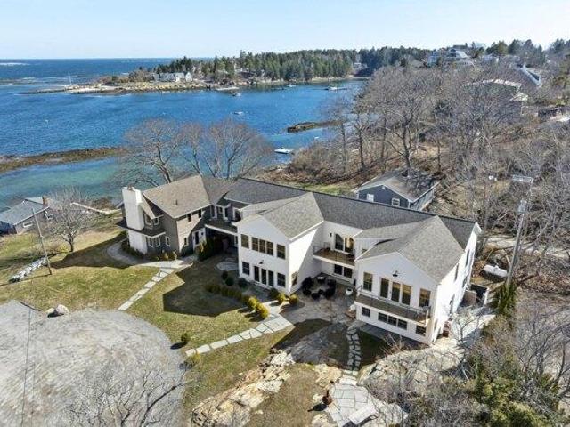 House for sale in Bailey Island, Maine