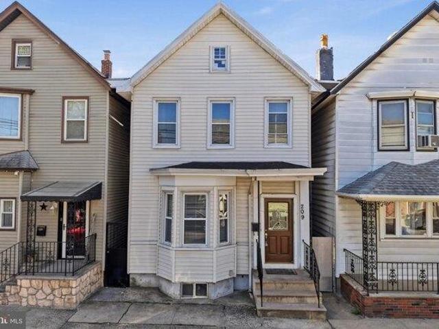 House for sale in Hudson, New Jersey