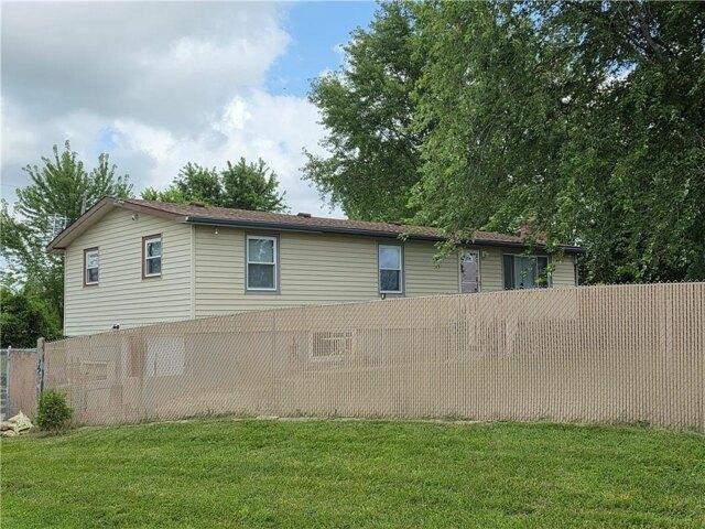 House for sale in Harrisonville, Missouri