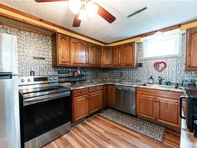 House for sale in Hartford, Iowa