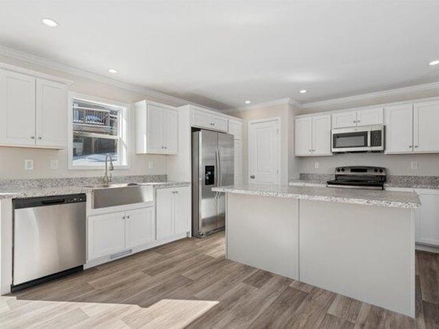 House for sale in Plantsville, Vermont