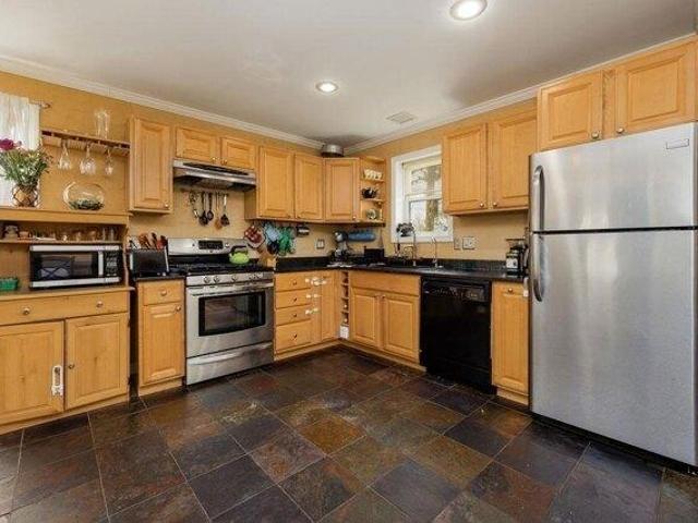 House for sale in Plantsville, Vermont