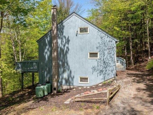 House for sale in Plantsville, Vermont