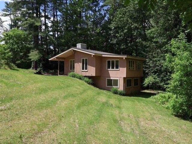House for sale in Plantsville, Vermont
