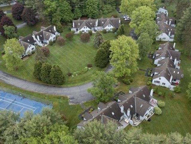 House for sale in Plantsville, Vermont