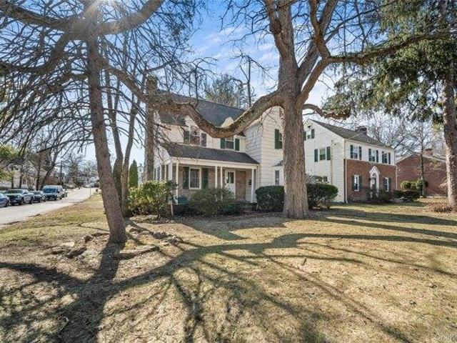 House for sale in Hartsdale, New York