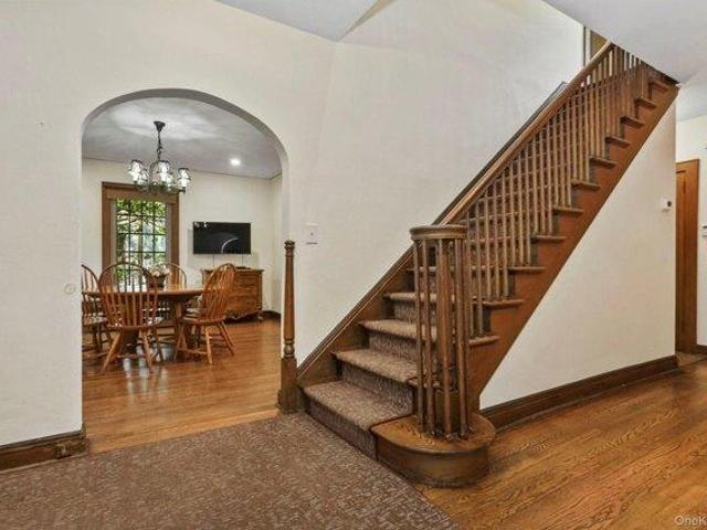 House for sale in Hartsdale, New York