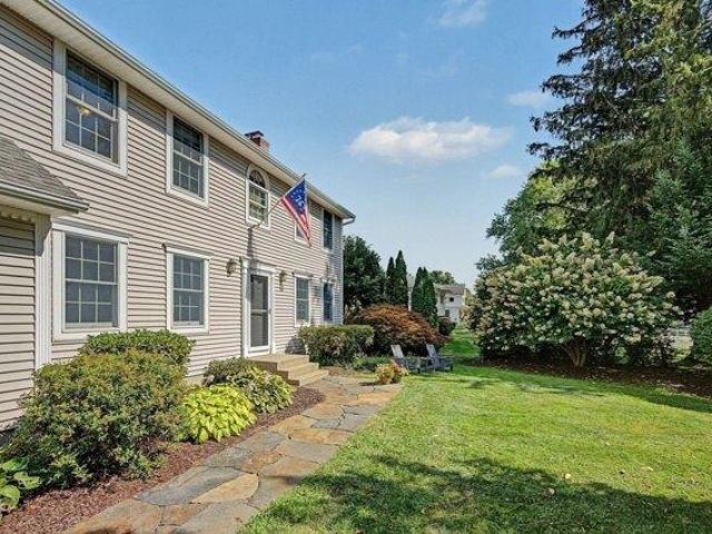 House for sale in Hatfield, Hampshire County