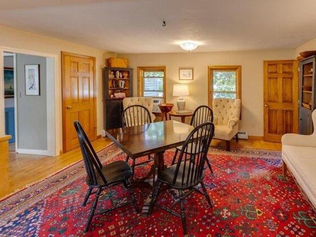 House for sale in Hebron Village Historic District, Hebron