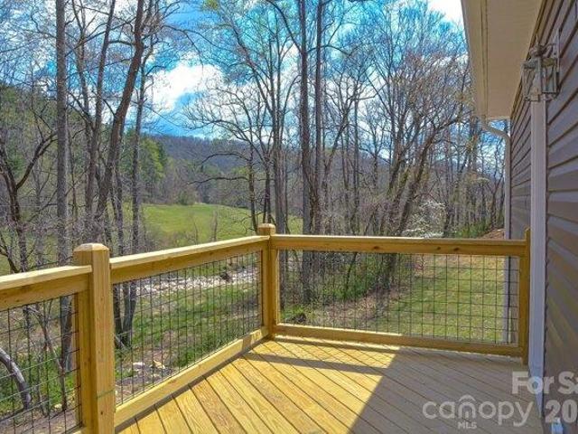 House for sale in Hendersonville, North Carolina