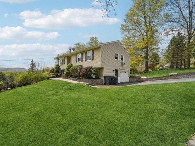 House for sale in Highland Mills, New York