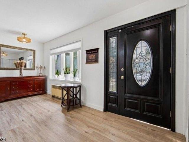 House for sale in Hillside, New Jersey