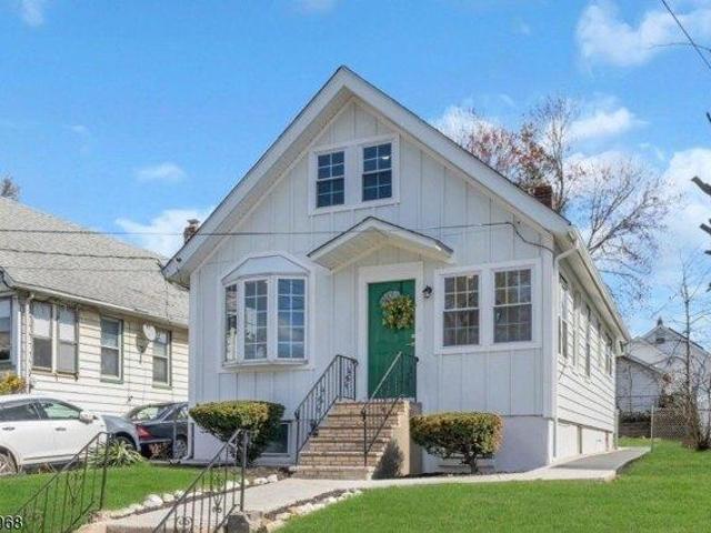 House for sale in Hillside, New Jersey
