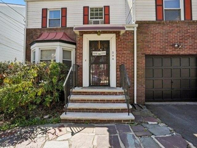 House for sale in Hillside, New Jersey