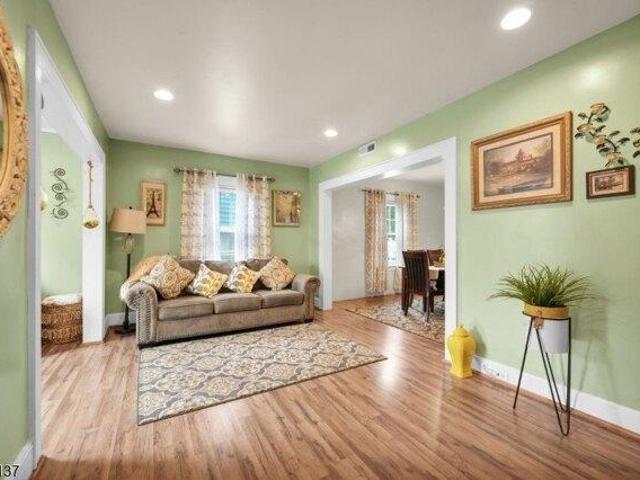 House for sale in Hillside, New Jersey