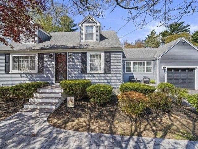 House for sale in Holbrook, Massachusetts