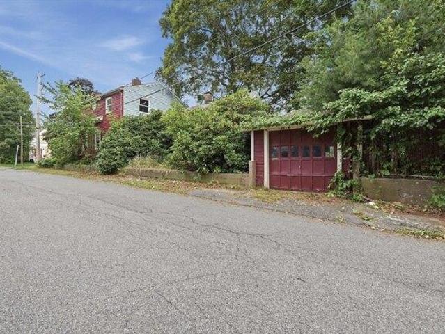 House for sale in Holbrook, Massachusetts
