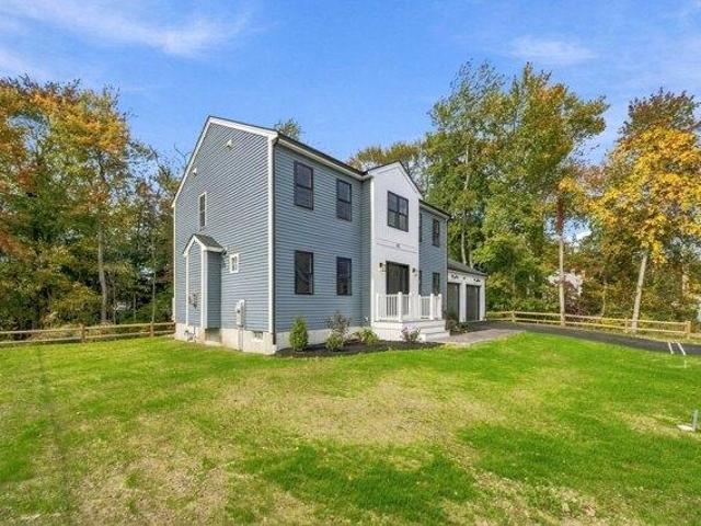 House for sale in Holbrook, Norfolk County