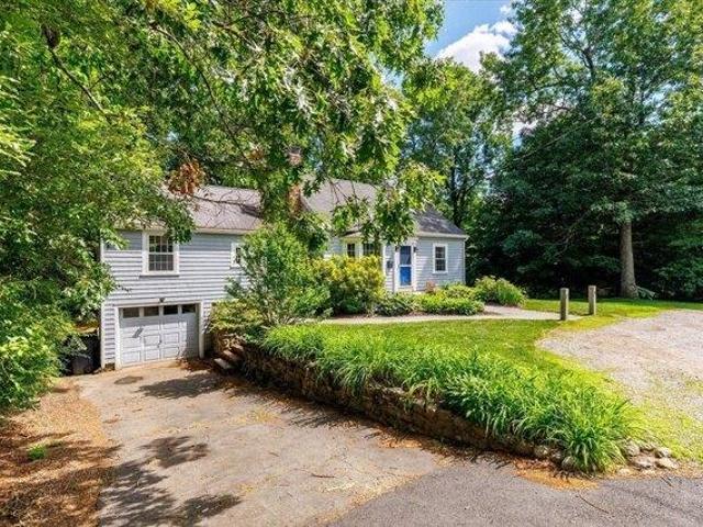 House for sale in Holden, Massachusetts