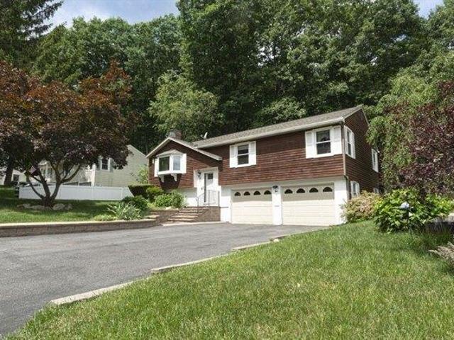 House for sale in Holden, Massachusetts