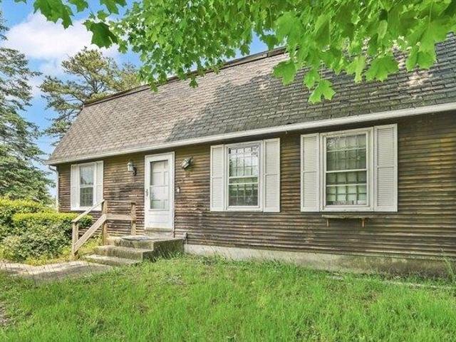 House for sale in Southampton, Massachusetts