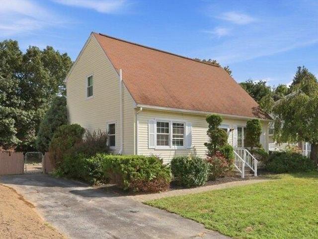 House for sale in Hampden, Massachusetts