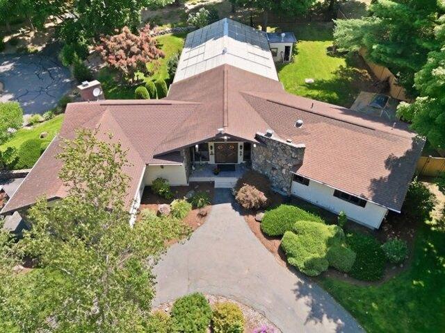House for sale in Hampden, Massachusetts