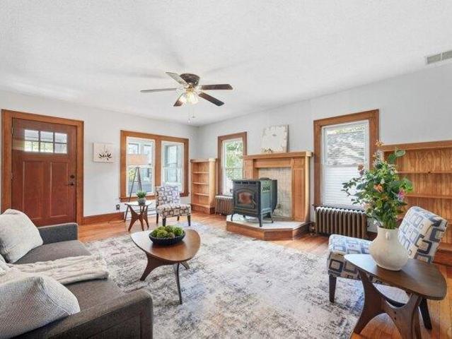 House for sale in Elmwood, Holyoke