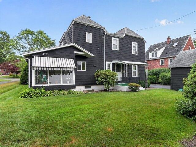 House for sale in Highlands, Holyoke