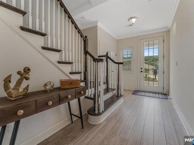 House for sale in Glasser, New Jersey