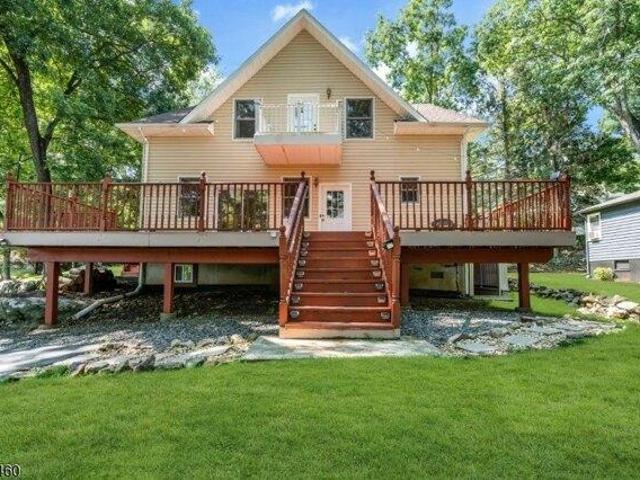 House for sale in Glasser, New Jersey