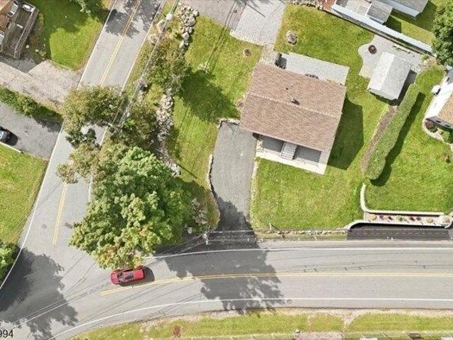 House for sale in Hopatcong Hills, Hopatcong