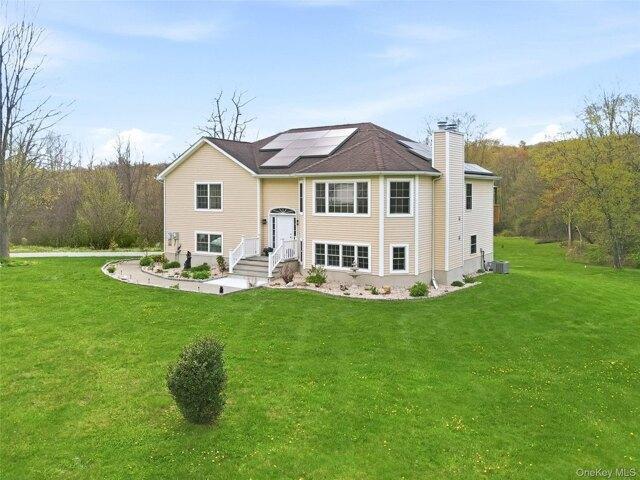 House for sale in Holmes, New York