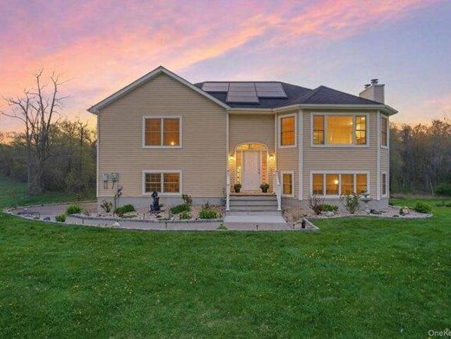 House for sale in Holmes, New York