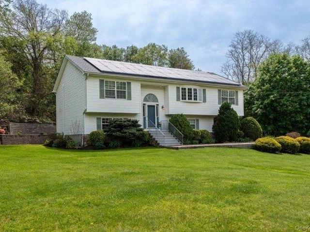 House for sale in Holmes, New York