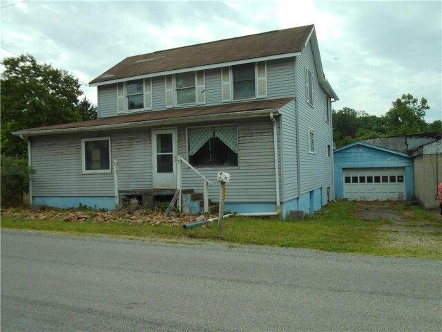 House for sale in Farmington, Pennsylvania