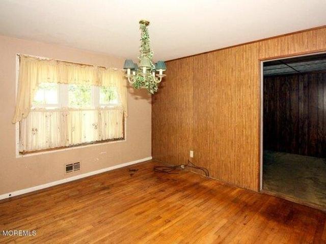 House for sale in Monmouth, New Jersey