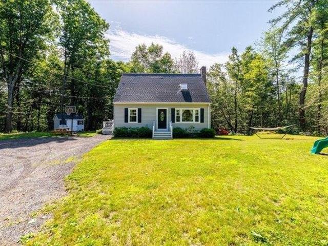 House for sale in Hubbardston, Massachusetts