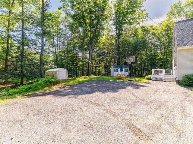 House for sale in Hubbardston, Massachusetts