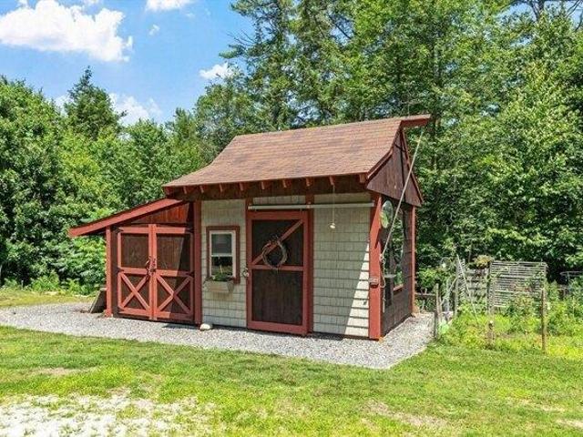 House for sale in Hubbardston, Massachusetts