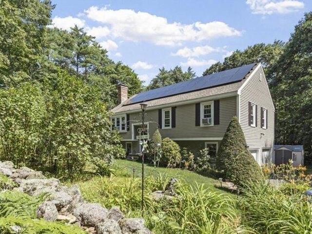 House for sale in Hubbardston, Worcester County