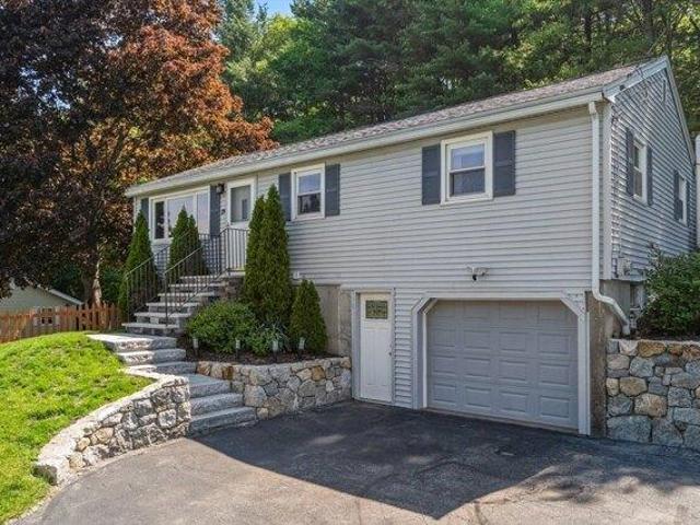 House for sale in Hudson, Massachusetts