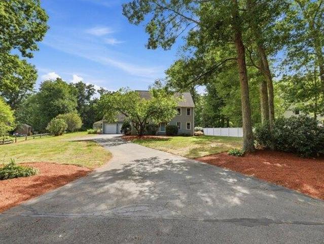 House for sale in Hudson, Middlesex County