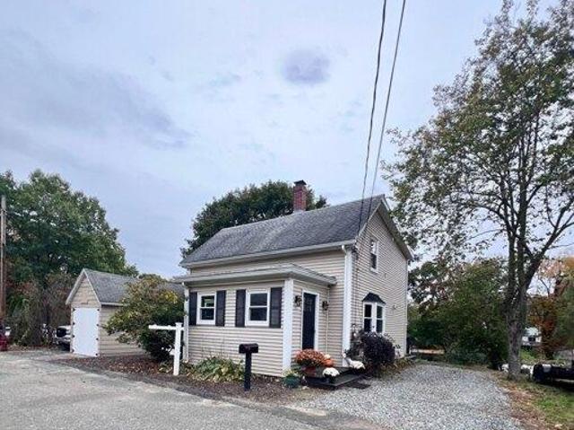 House for sale in Hudson, Middlesex County