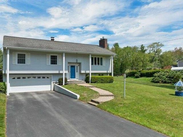 House for sale in New Hampshire