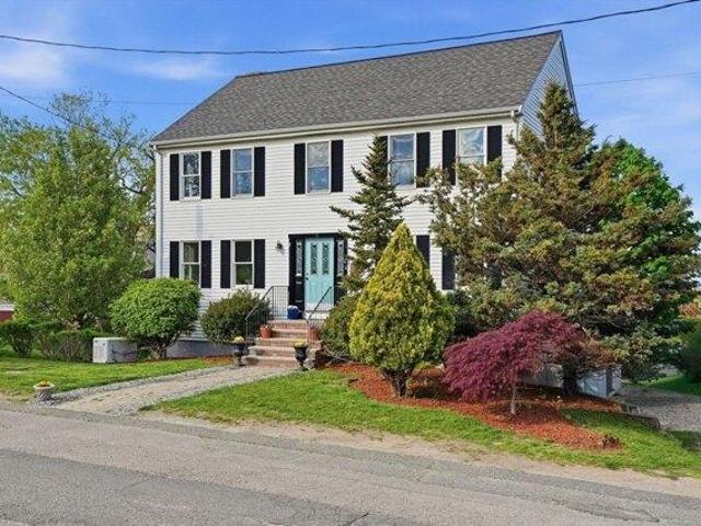 House for sale in Hull, Massachusetts