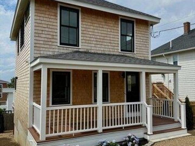 House for sale in Hull, Massachusetts