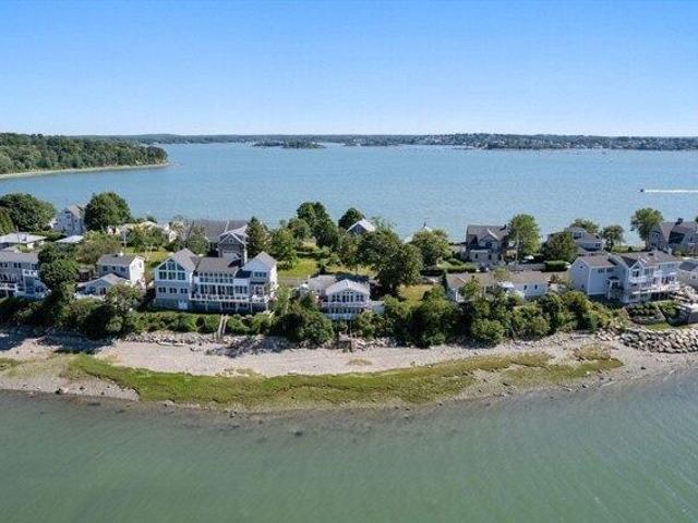 House for sale in Hull, Massachusetts