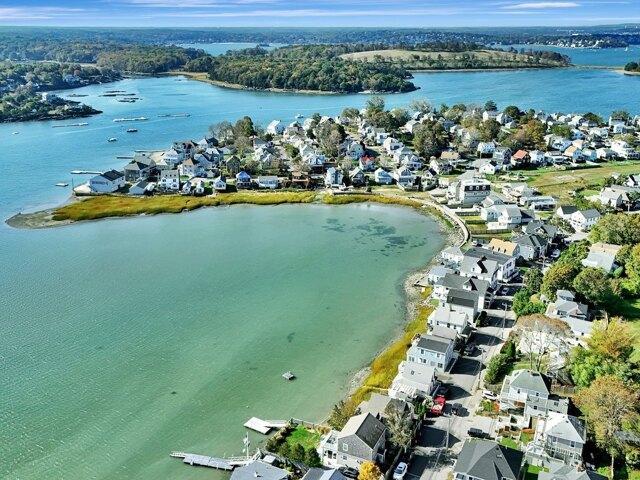 House for sale in Nantasket Beach, Hull