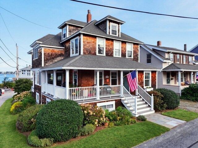 House for sale in Nantasket Beach, Hull